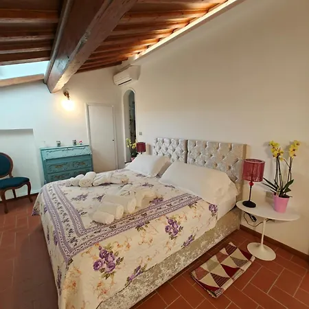 Vespucci Apartment *